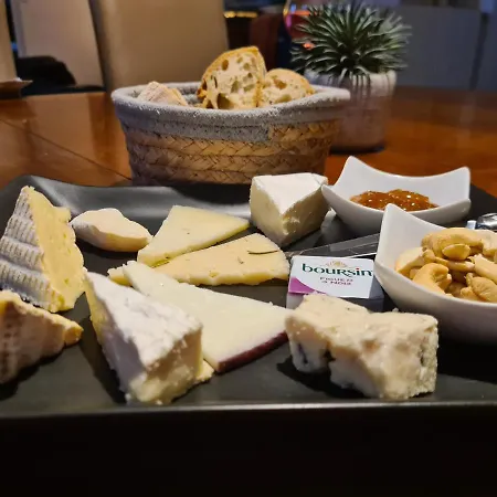 Le Coq En Repos Couette-café